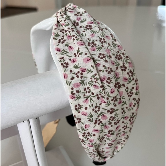 Boho Floral HEADBAND | NEW!! - Picture 9 of 13